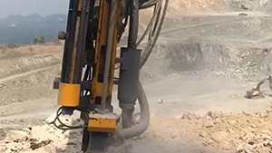 Mât de forage pour pelle hydraulique T6 en Action