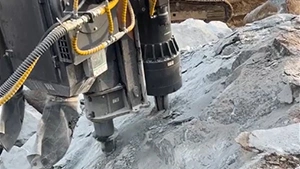 Foreuse Éclateur de roche hydraulique PL-1000L en Action